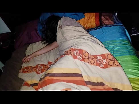 ❤️ Stepson berači svojo mlado mačeho, medtem ko ona spi. ️❌ Slute na sl.redporn-tv.ru ☑